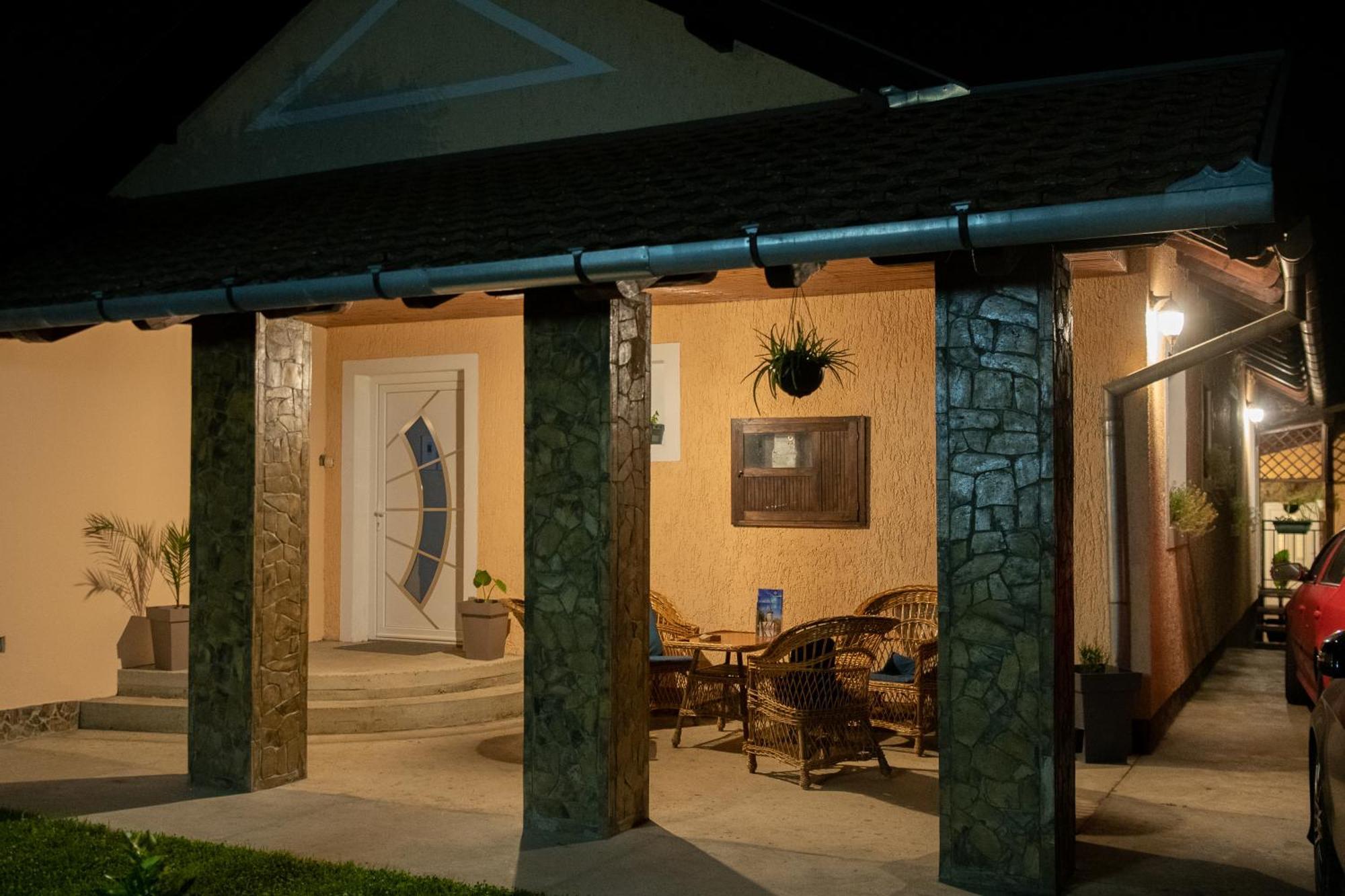Guesthouse Kristina 팔릭 외부 사진