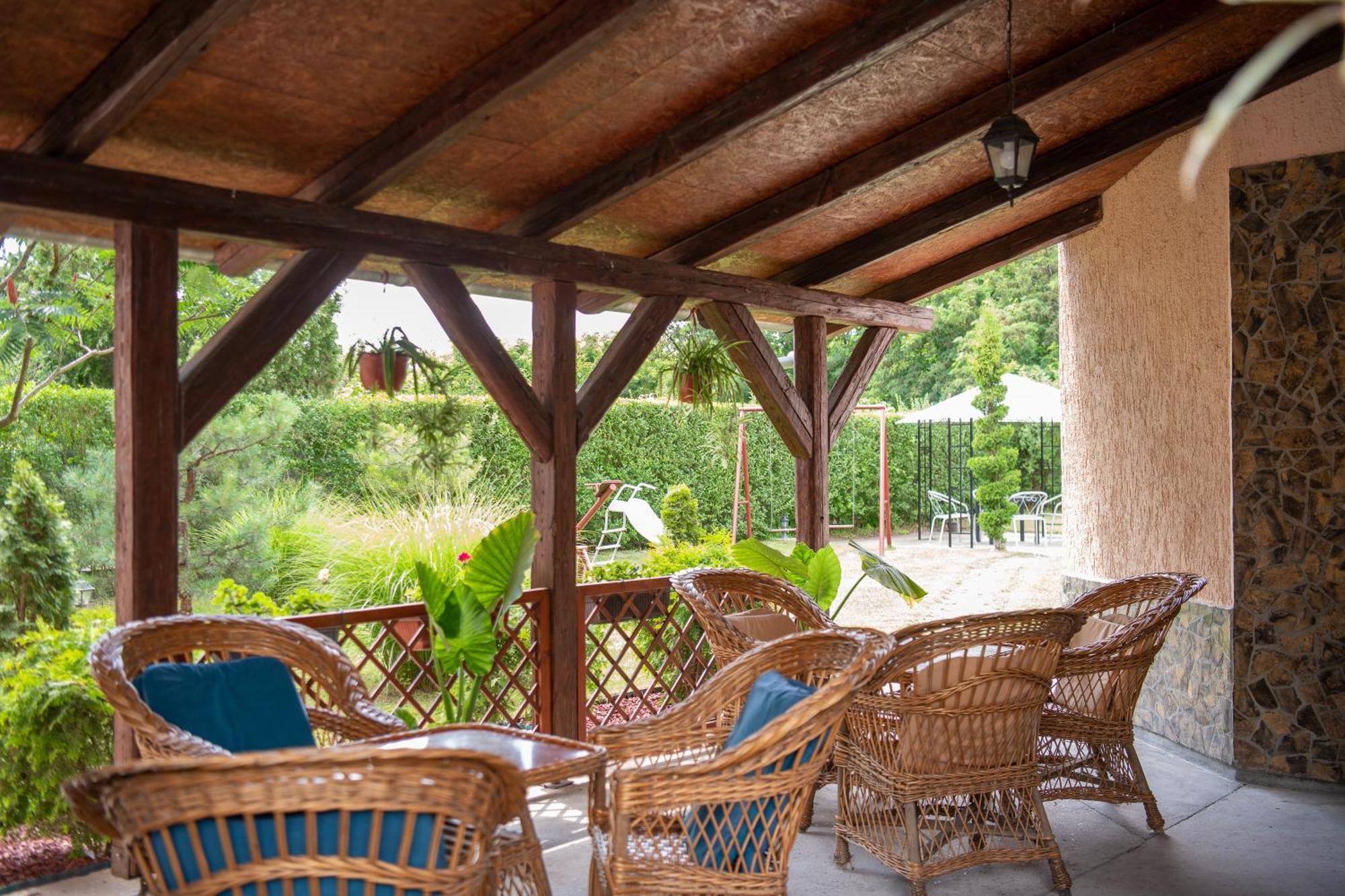 Guesthouse Kristina 팔릭 외부 사진