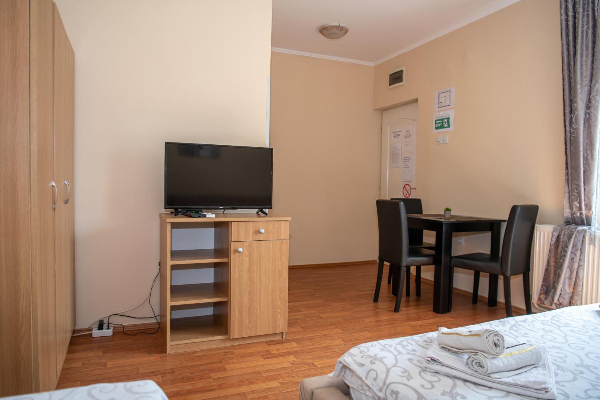 Guesthouse Kristina 팔릭 외부 사진