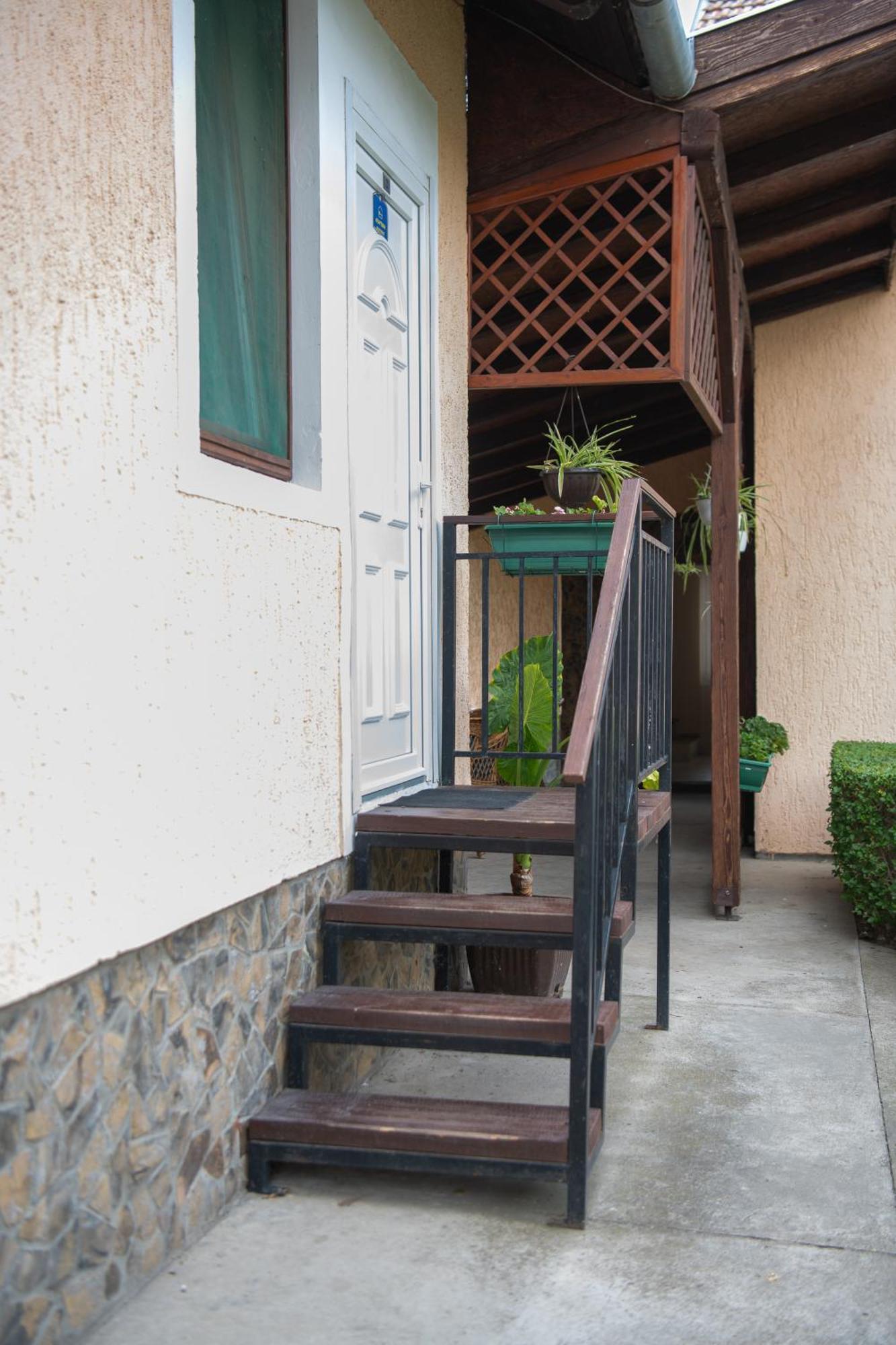 Guesthouse Kristina 팔릭 외부 사진