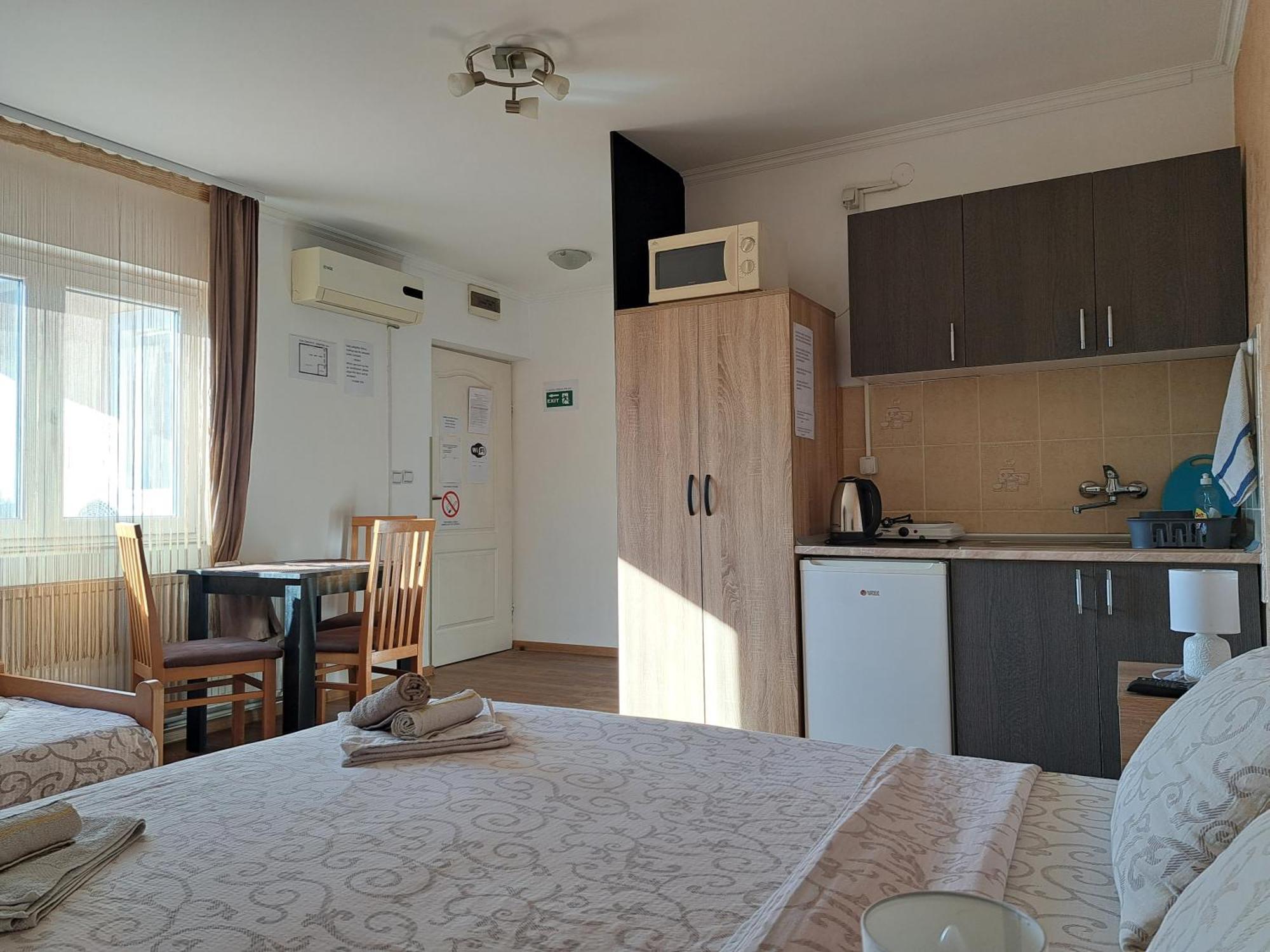 Guesthouse Kristina 팔릭 외부 사진